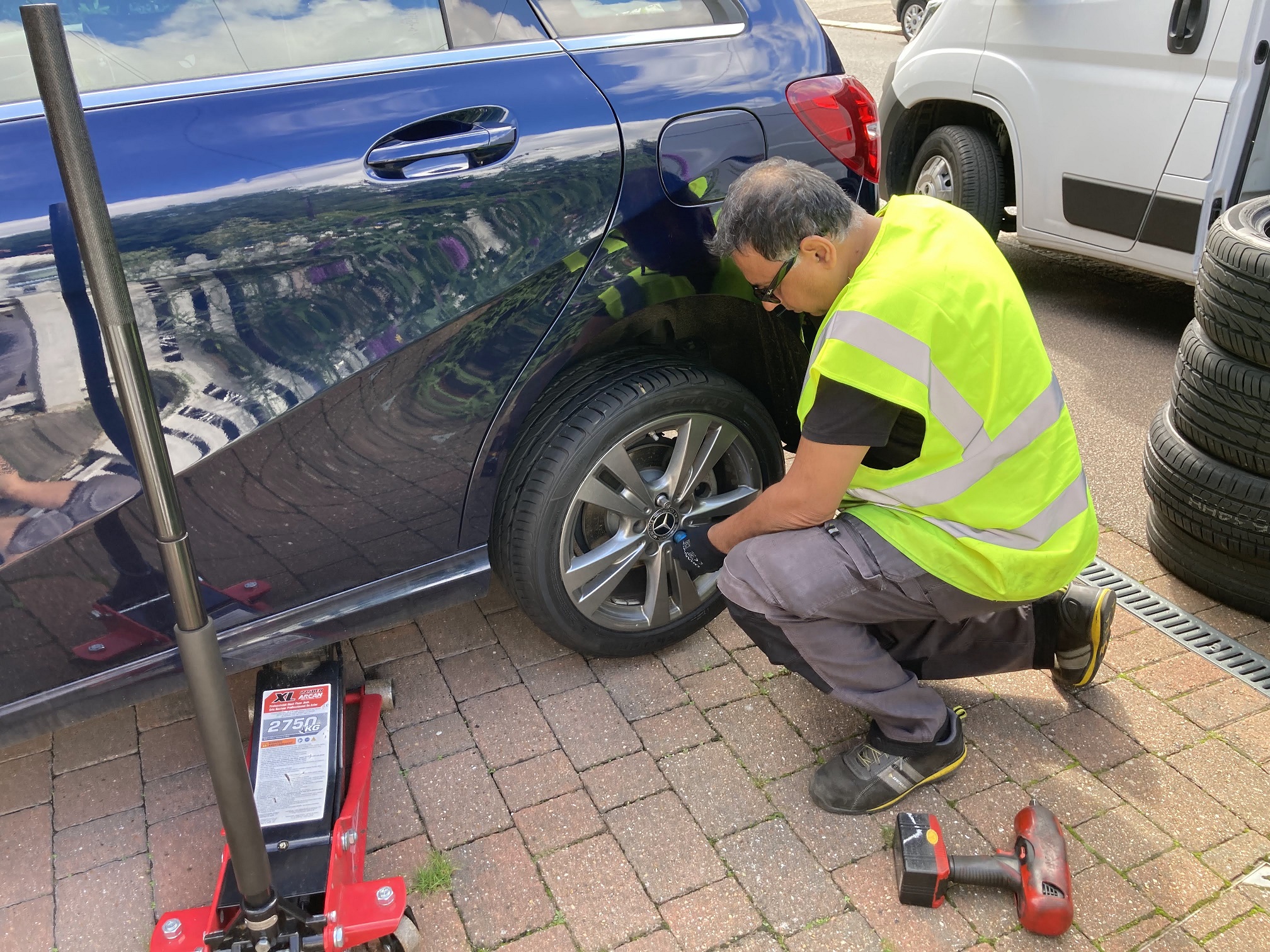 Mobile Car Tyre Repair London